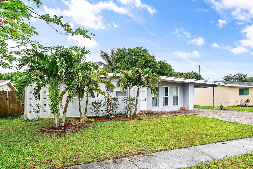 11674 Balsam Drive, Royal Palm Beach, FL 33411