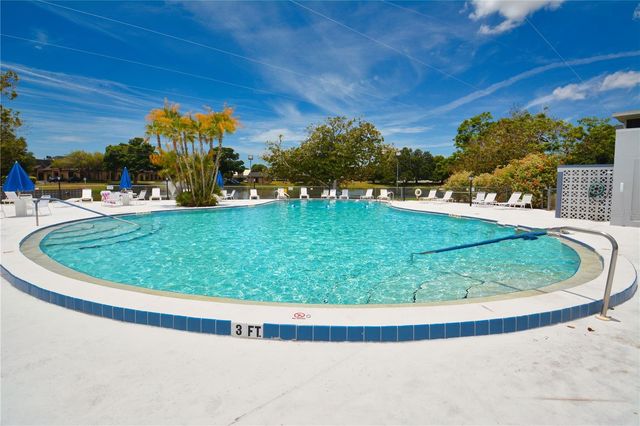 8455 112TH STREET 111, Seminole, FL 33772