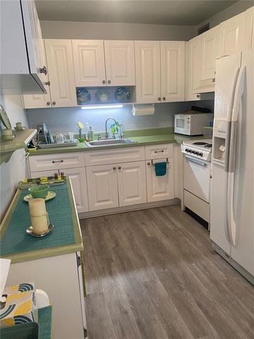 8455 112TH STREET 111, Seminole, FL 33772