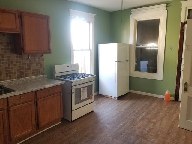 2453 W 46th Place 1, Chicago, IL 60632