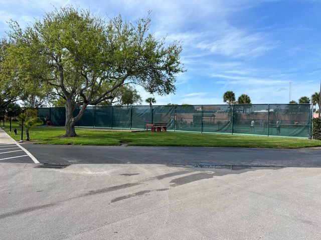 1172 Commodore Court 203, Fort Pierce, FL 34949