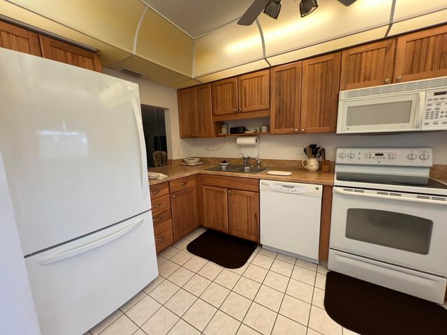 1172 Commodore Court 203, Fort Pierce, FL 34949