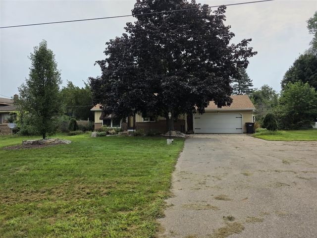 11674 8th Avenue, Grand Rapids, MI 49534