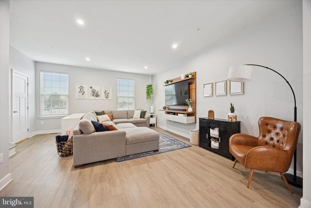 135 BISHOP WAY, Dublin, PA 18917