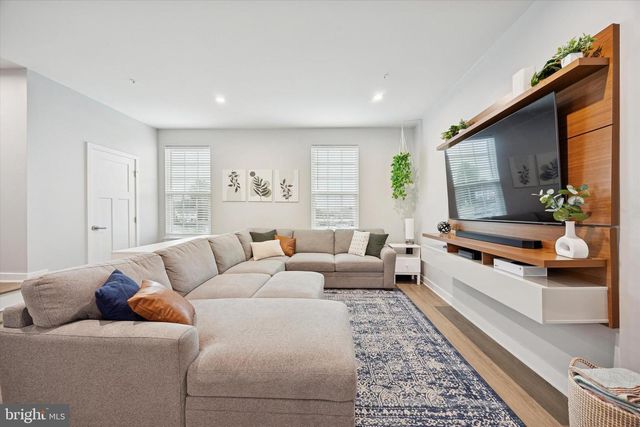 135 BISHOP WAY, Dublin, PA 18917