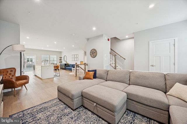 135 BISHOP WAY, Dublin, PA 18917