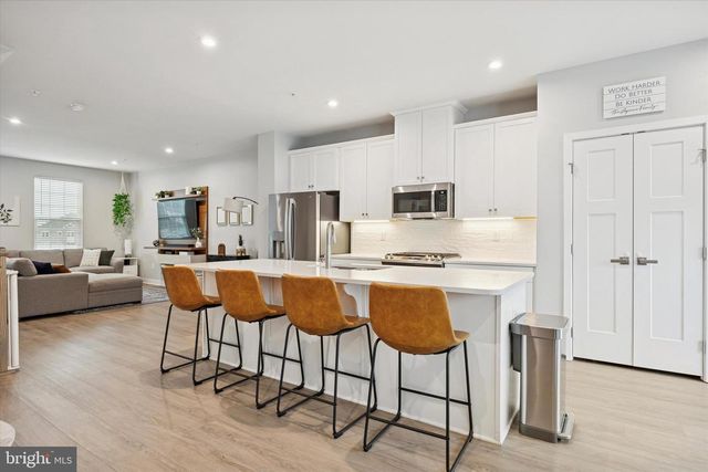 135 BISHOP WAY, Dublin, PA 18917