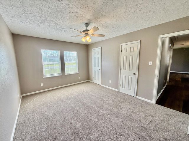 124 Bennett Street, West Columbia, TX 77486