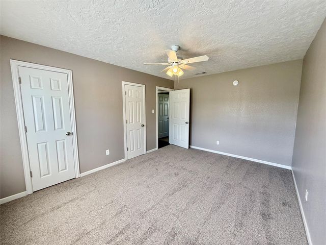 124 Bennett Street, West Columbia, TX 77486