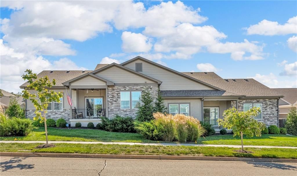 21607 W 120th Street 3700, Olathe, KS 66061