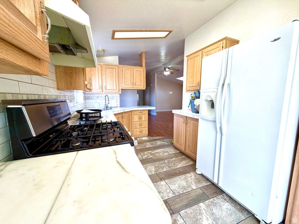 Image 11 of property listing at 1025 N 300 W #1, Springville, UT 84663