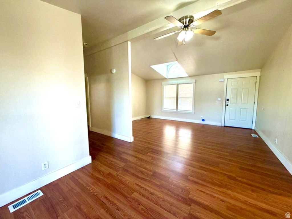 Image 4 of property listing at 1025 N 300 W #1, Springville, UT 84663