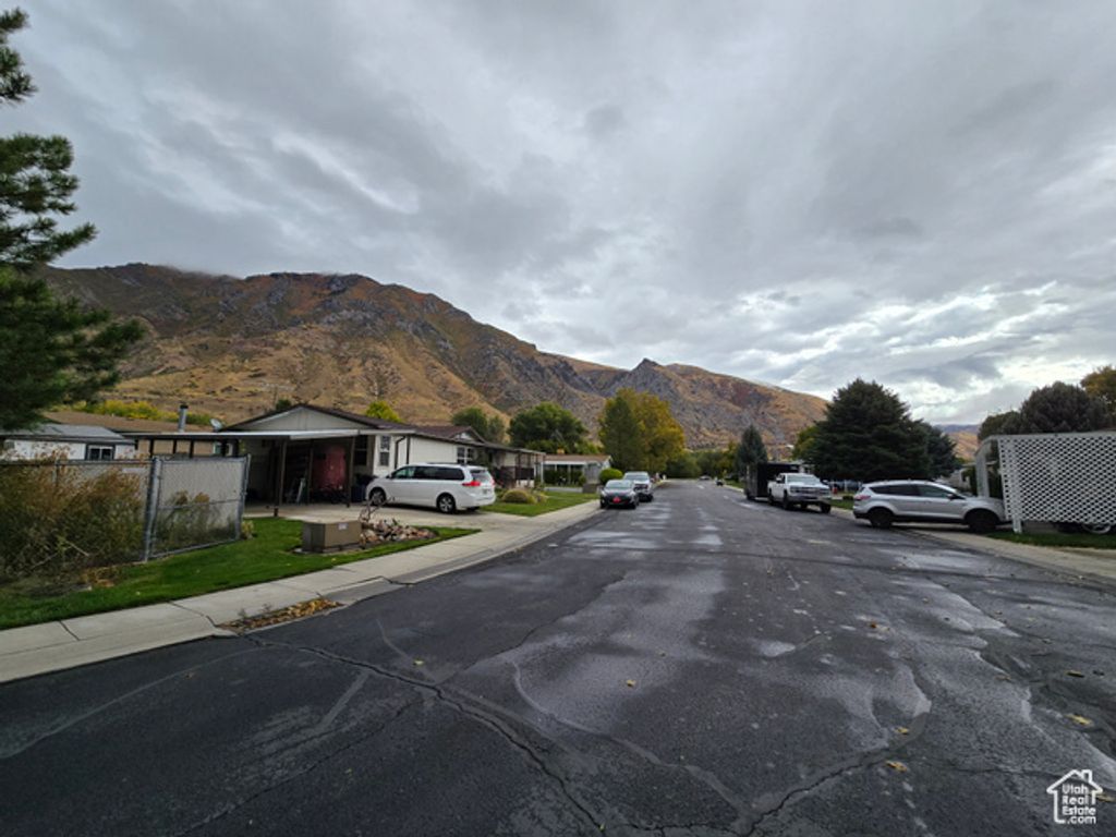 Image 35 of property listing at 1025 N 300 W #1, Springville, UT 84663
