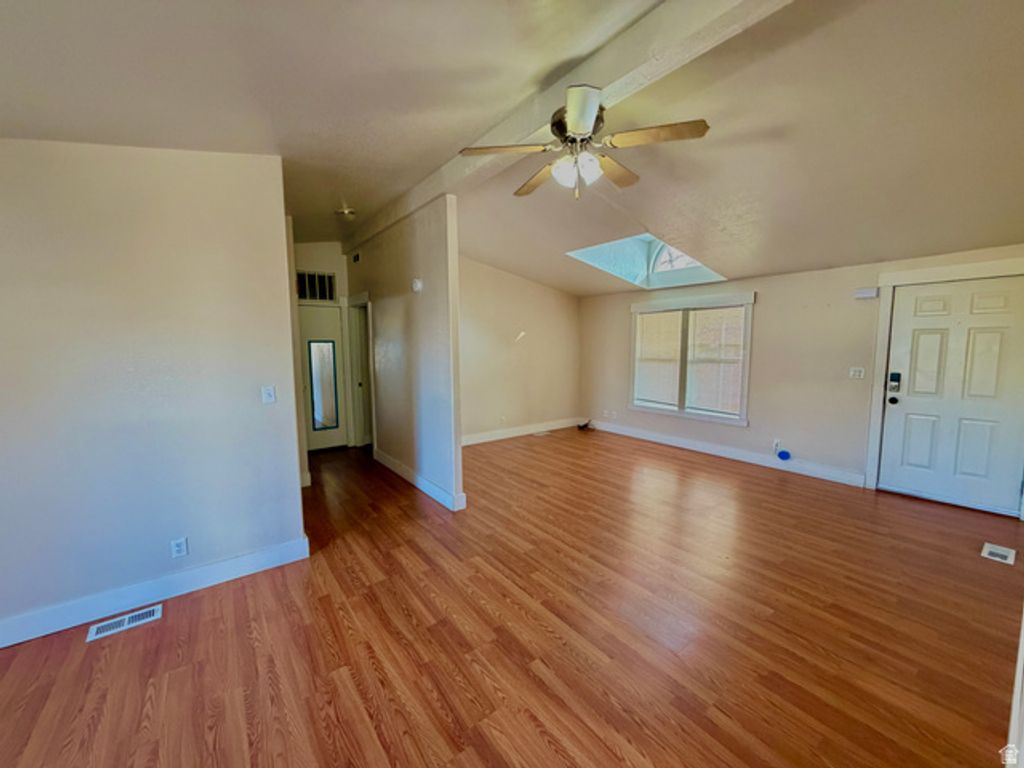 Image 7 of property listing at 1025 N 300 W #1, Springville, UT 84663