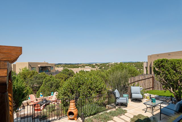 5 Via Quarta, Santa Fe, NM 87507