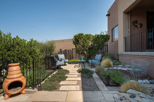 5 Via Quarta, Santa Fe, NM 87507