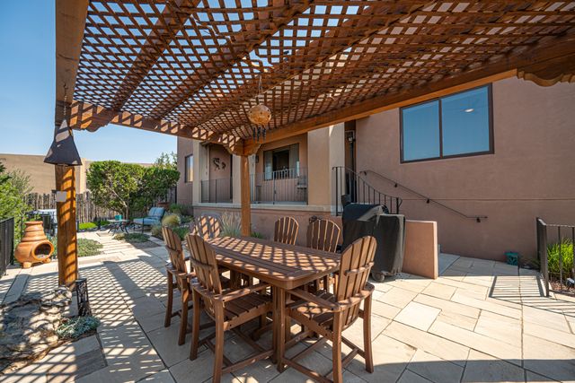 5 Via Quarta, Santa Fe, NM 87507