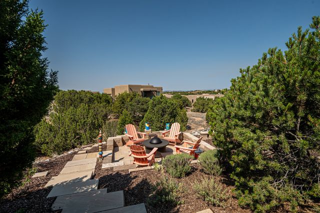 5 Via Quarta, Santa Fe, NM 87507
