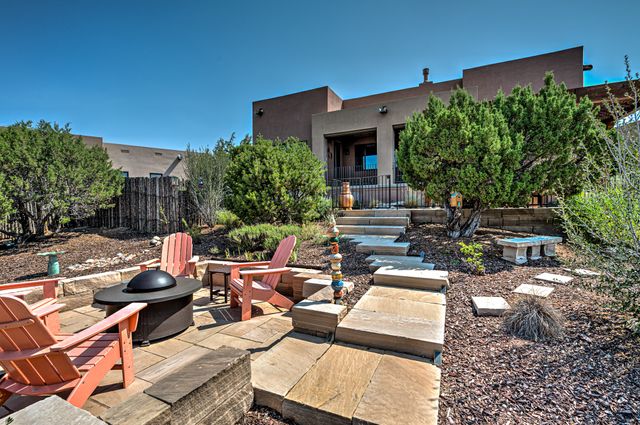 5 Via Quarta, Santa Fe, NM 87507