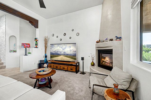 5 Via Quarta, Santa Fe, NM 87507