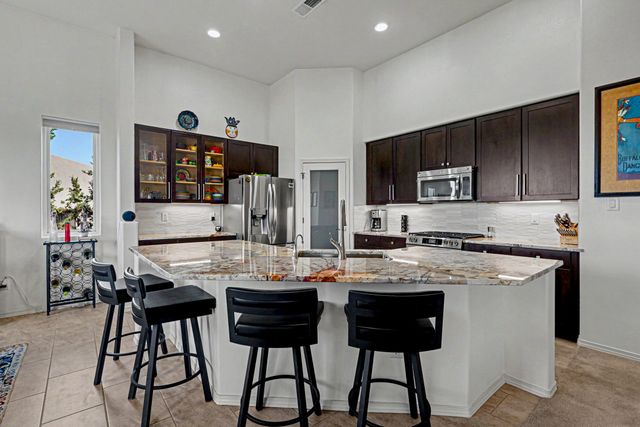 5 Via Quarta, Santa Fe, NM 87507