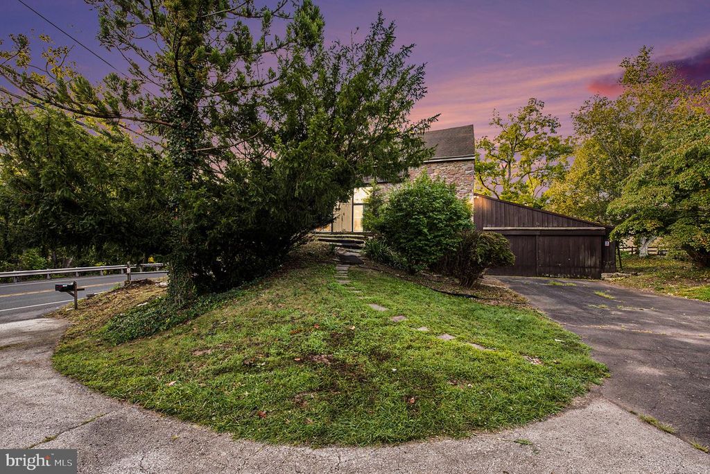 747 GRAVEL PIKE, Collegeville, PA 19426