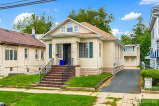309 S 2nd Avenue S, Highland Park, NJ 08904