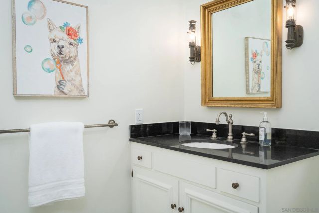 6631 Lago Lindo, Rancho Santa Fe, CA 92067