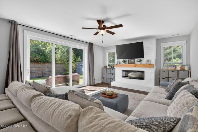 5425 Sharp Acorn Court, Wilmington, NC 28409
