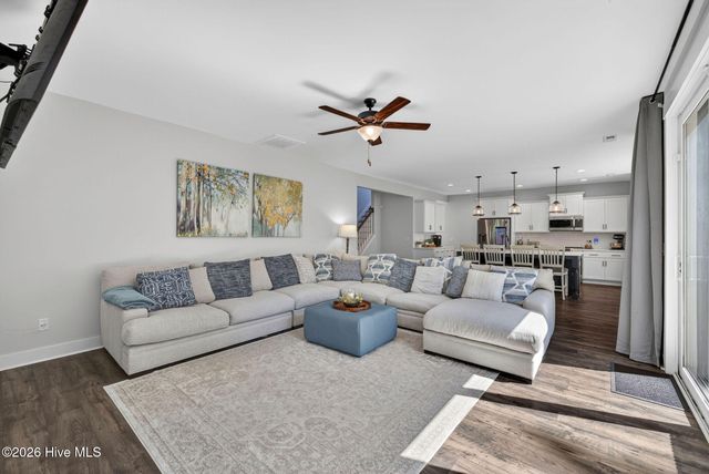 5425 Sharp Acorn Court, Wilmington, NC 28409