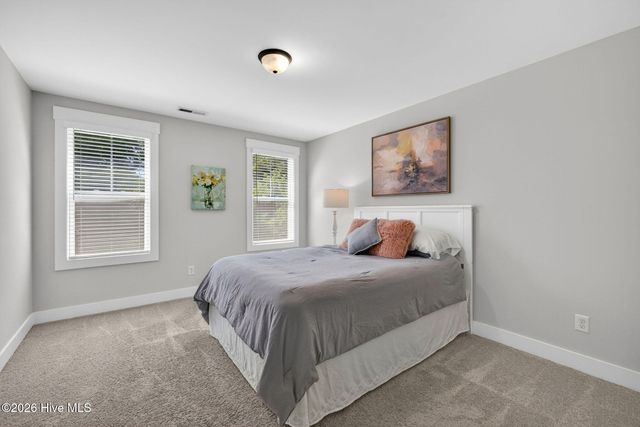 5425 Sharp Acorn Court, Wilmington, NC 28409