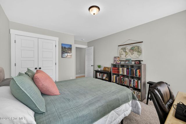5425 Sharp Acorn Court, Wilmington, NC 28409