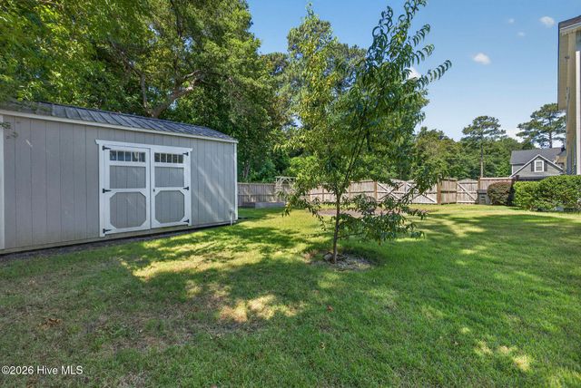 5425 Sharp Acorn Court, Wilmington, NC 28409