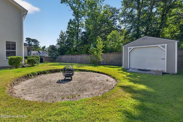 5425 Sharp Acorn Court, Wilmington, NC 28409