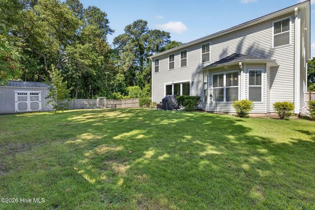5425 Sharp Acorn Court, Wilmington, NC 28409