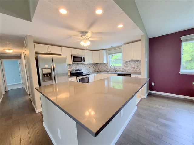 1501 N Randolph Drive, Jefferson Hills, PA 15025