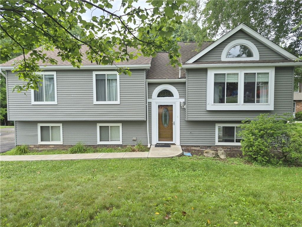 1501 N Randolph Drive, Jefferson Hills, PA 15025
