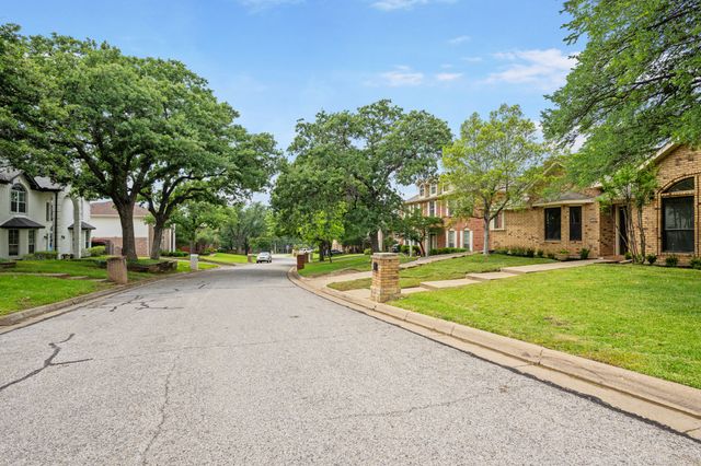 6709 Johns Court, Arlington, TX 76016