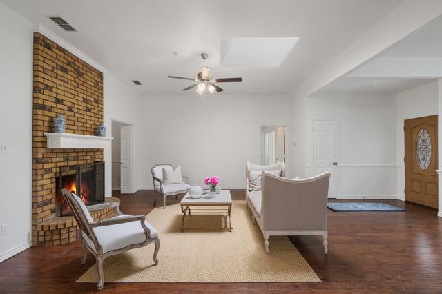 6709 Johns Court, Arlington, TX 76016