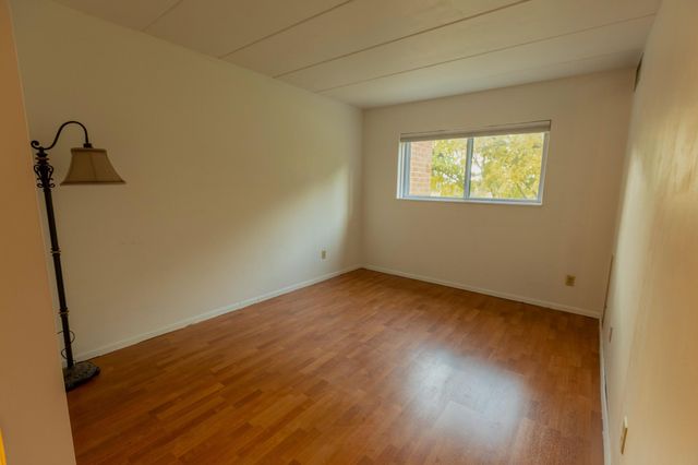 3320 Louisiana Avenue S 106, Saint Louis Park, MN 55426