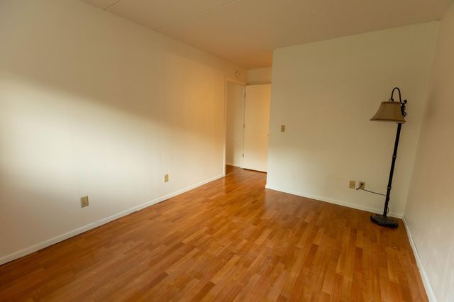 3320 Louisiana Avenue S 106, Saint Louis Park, MN 55426