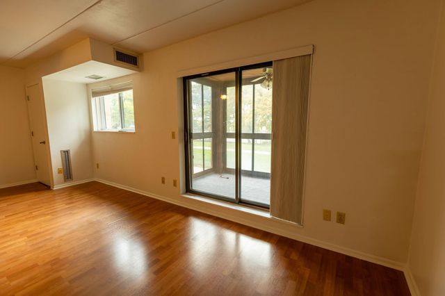 3320 Louisiana Avenue S 106, Saint Louis Park, MN 55426