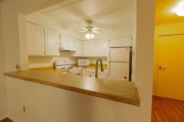 3320 Louisiana Avenue S 106, Saint Louis Park, MN 55426