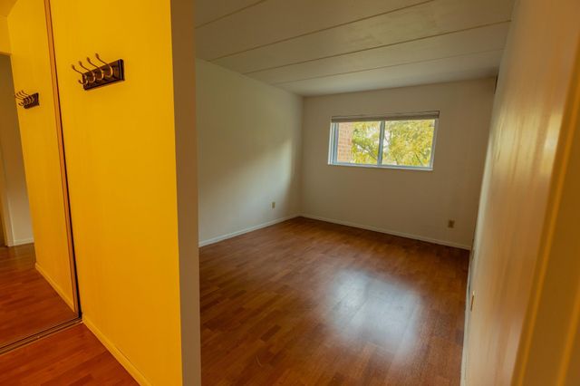 3320 Louisiana Avenue S 106, Saint Louis Park, MN 55426