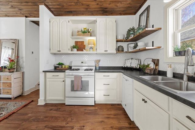 405 W Baker Street, Arlington, MN 55307