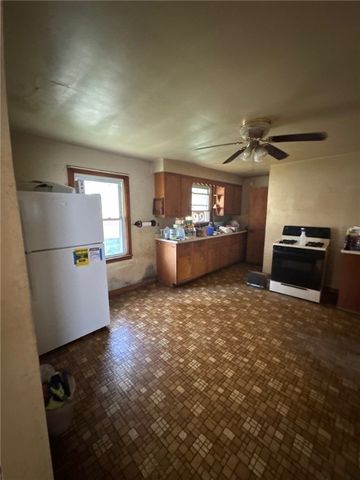 1415 Springhill Rd, Harrison Twp, PA 15065