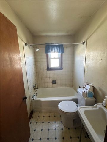 1415 Springhill Rd, Harrison Twp, PA 15065