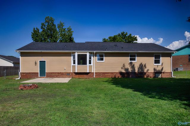 102 Alice Janes Circle, Huntsville, AL 35811