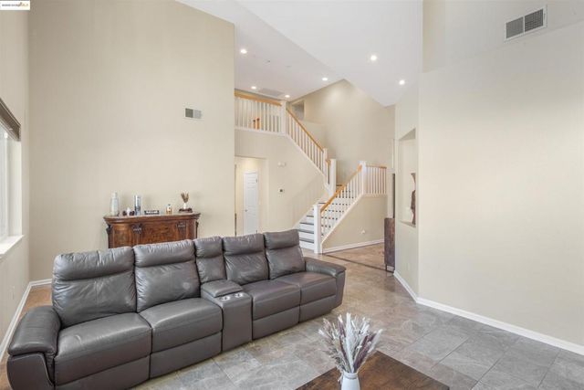 4437 Buckskin Dr, Antioch, CA 94531