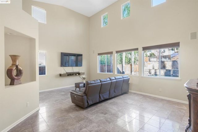 4437 Buckskin Dr, Antioch, CA 94531